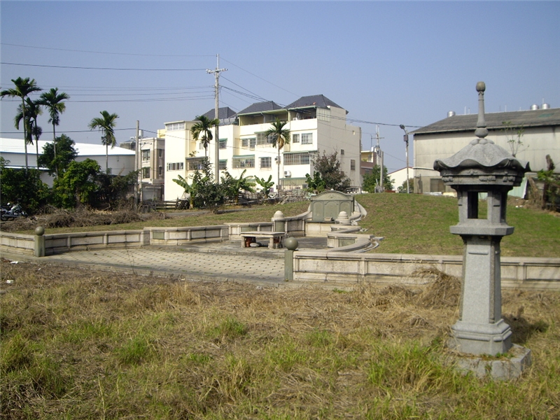呂汝玉墓園全貌