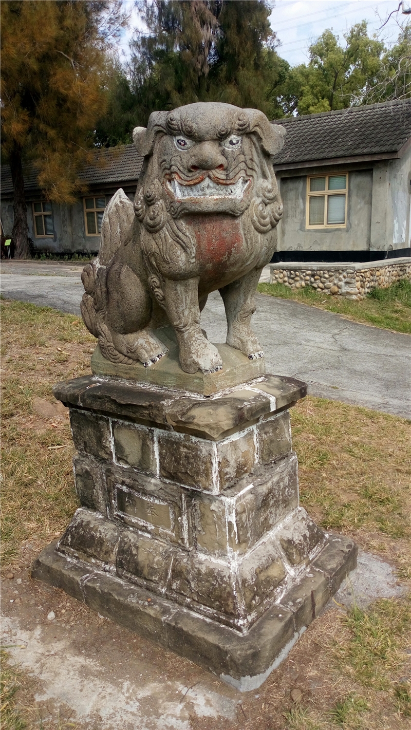 鰲峰山營區石獅右