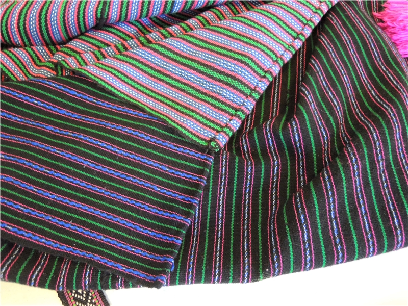 泰雅族Sqoyaw群傳統織布工藝成品花色